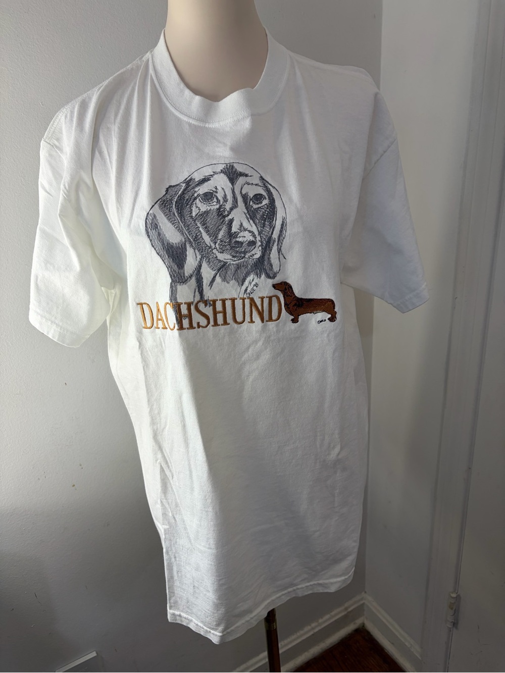 Vintage 90s Dachshund Graphic Dog T-Shirt - White with Brown Accent